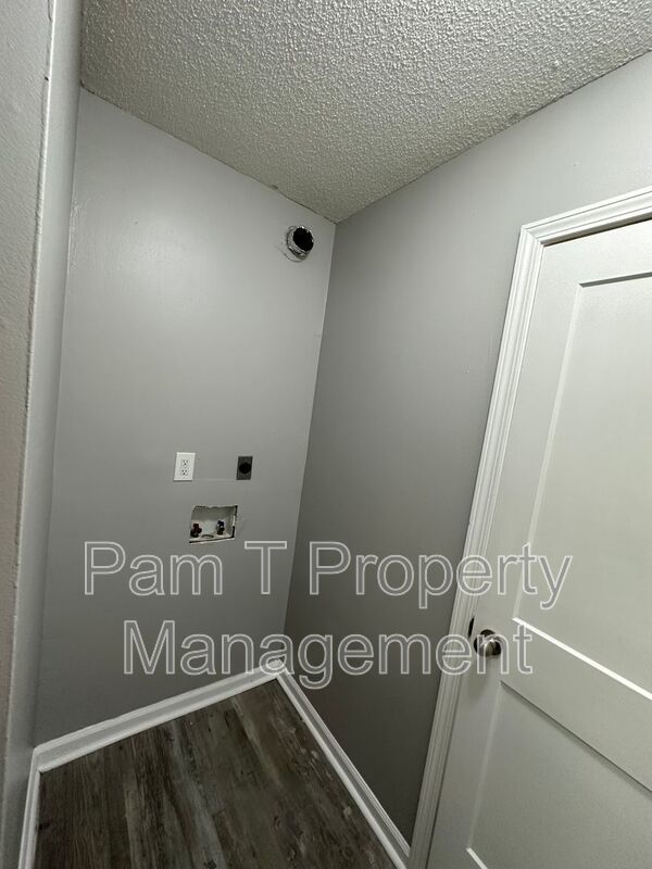 3 Bedroom Single Family Home property image