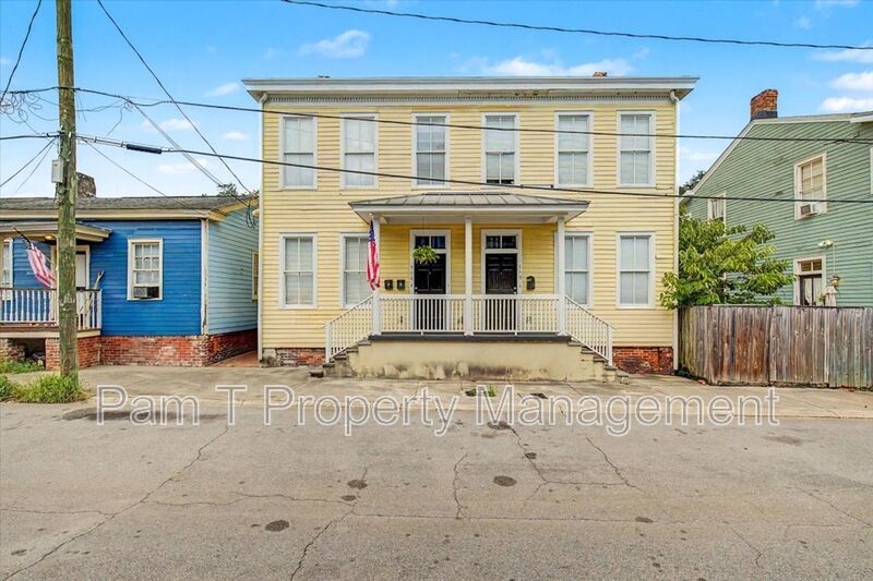 downtown 1 bedroom minutes to SCAD property image