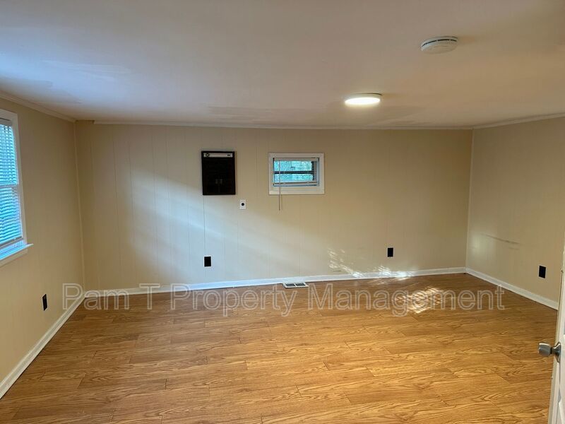 3 Bedroom home on Savannah's West side property image