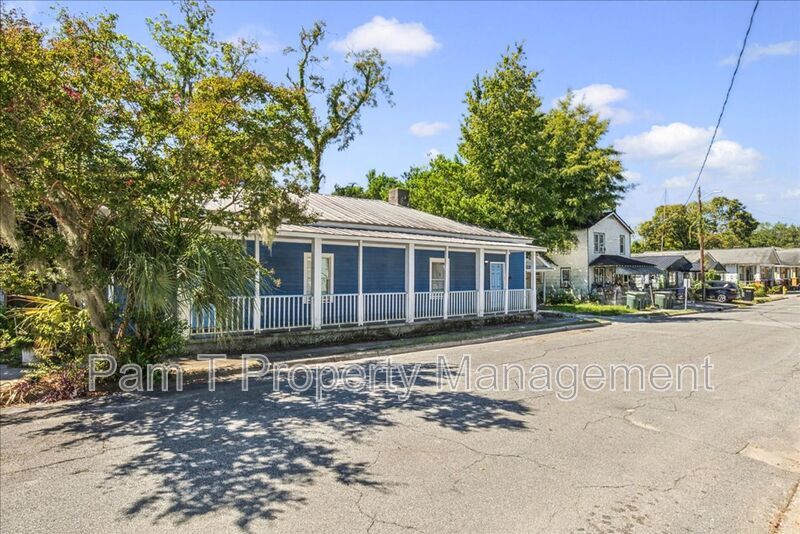 2 bedroom downtown apartment property image