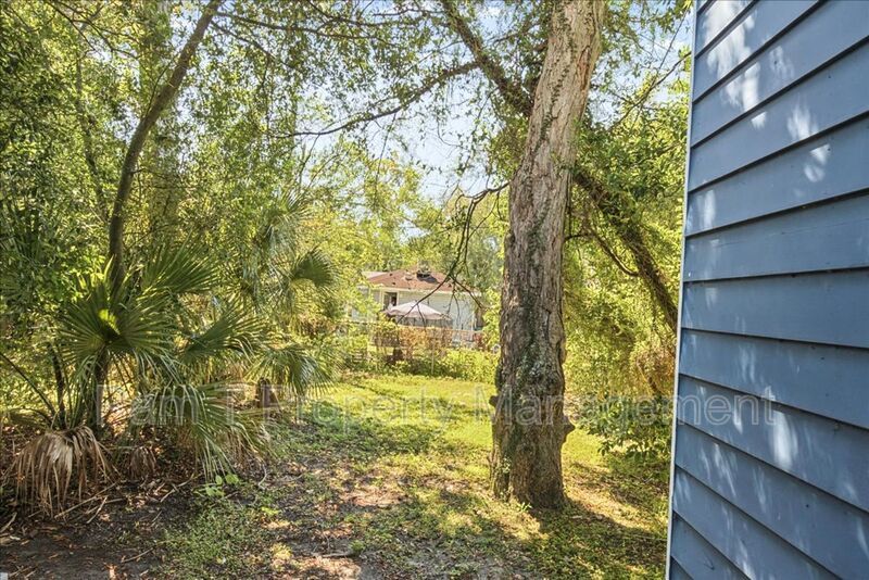 2 bedroom downtown apartment property image