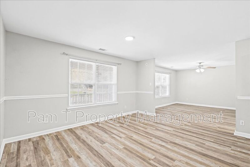 3 bedroom near Garden City property image