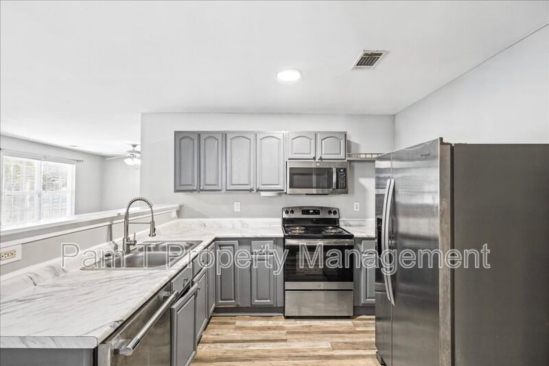 3 bedroom near Garden City property image