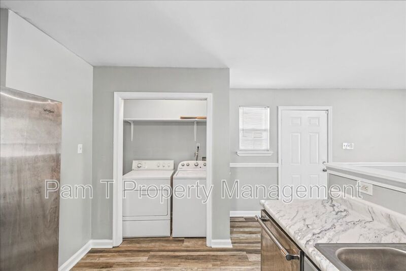 3 bedroom near Garden City property image