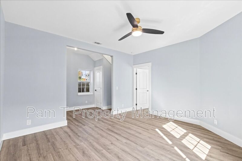 Completely renovated 4 bedroom home with all the bells and whistles property image