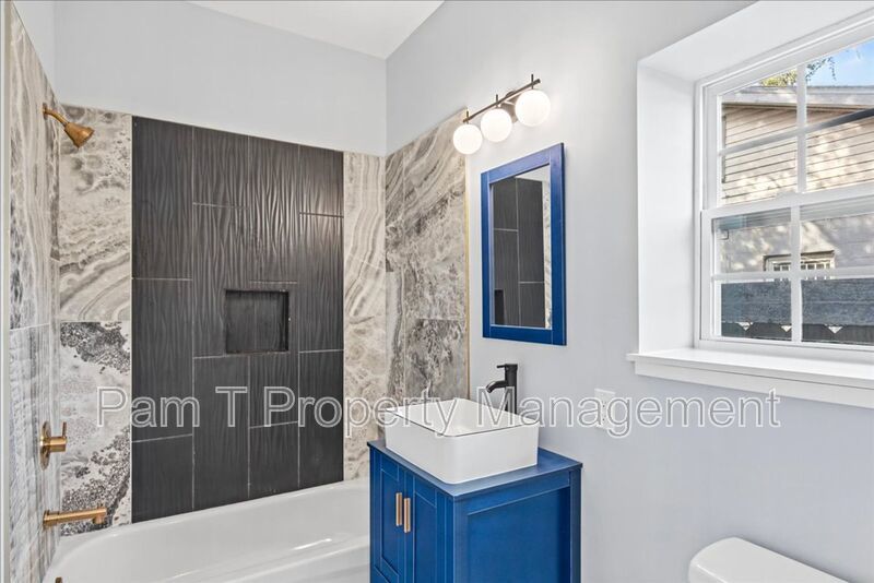 Completely renovated 4 bedroom home with all the bells and whistles property image