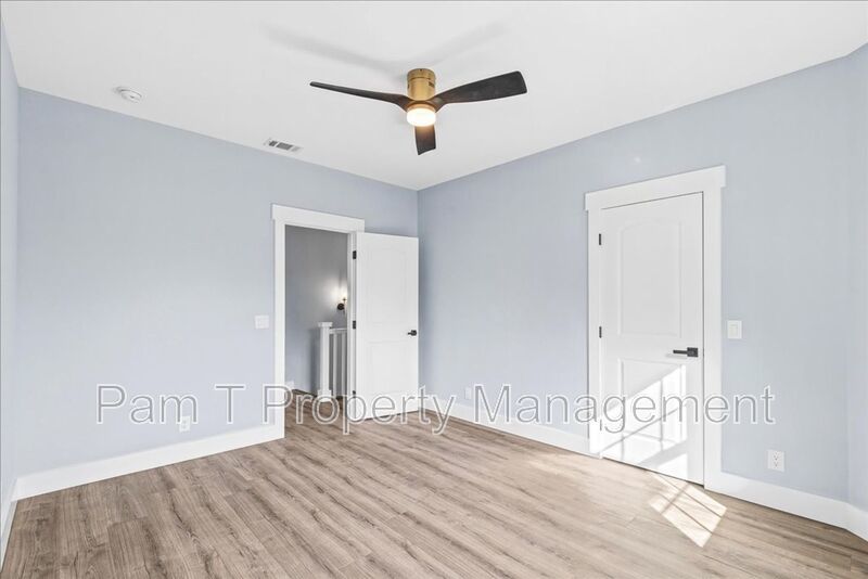 Completely renovated 4 bedroom home with all the bells and whistles property image