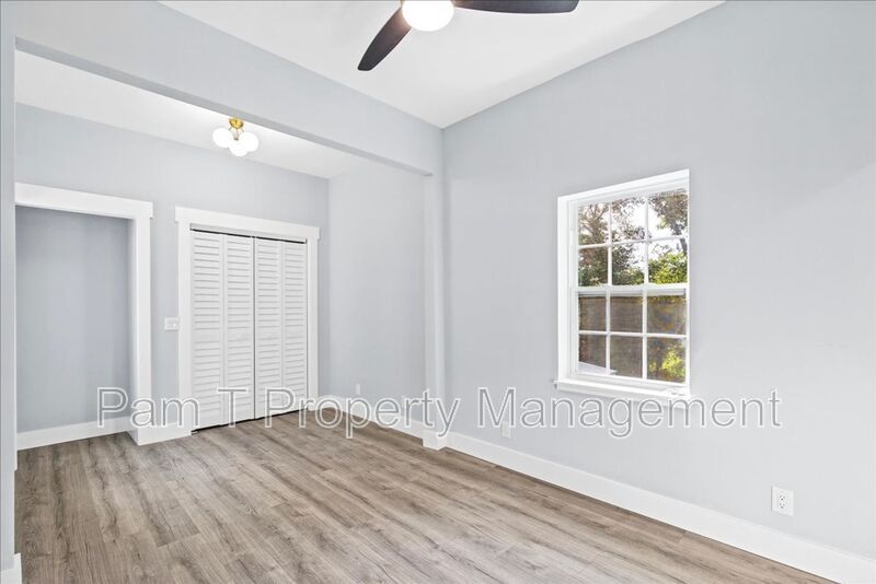 Completely renovated 4 bedroom home with all the bells and whistles property image